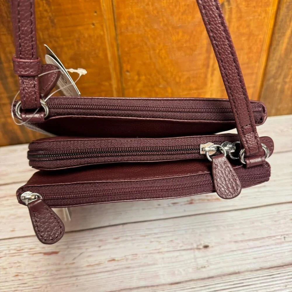 GIANI BERNINI Triple-Zip Pebble Leather Dasher Crossbody - Picture 4 of 6